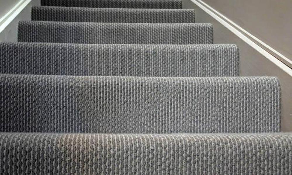 Want To Step Up Your STAIRCASE CARPETS