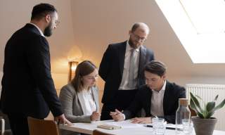 PEO vs EOR Morocco: Which Model Is Right for Your Business?